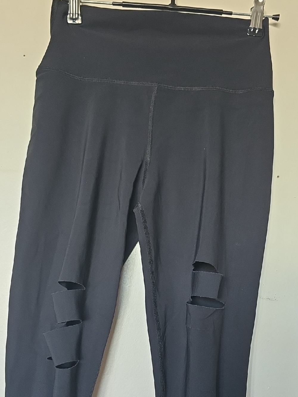 ALO Yoga Black Performance Leggings with Interior Logo